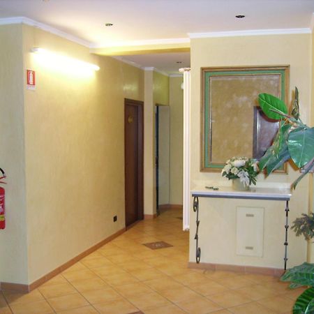 Hotel Fontana รูเบียรา ภายนอก รูปภาพ